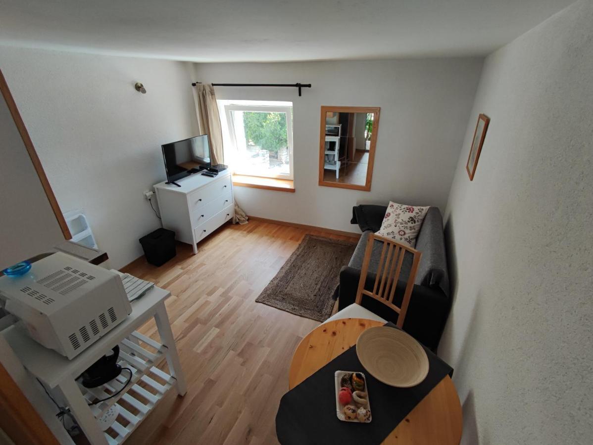 Sweet House And Apartment Ровінь Екстер'єр фото